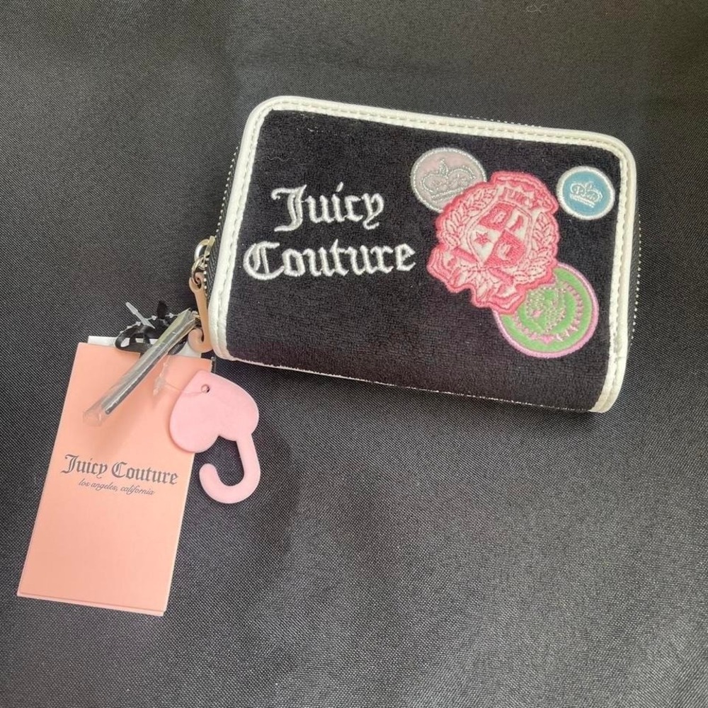 Juicy couture‎ black and white wallet